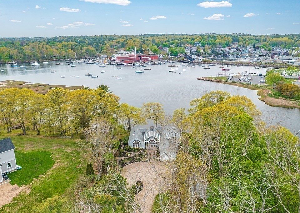 9 Proctor St, Manchester, MA 01944 Zillow