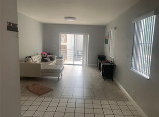 8901 NW 38th Dr APT 208, Pompano Beach, FL 33065