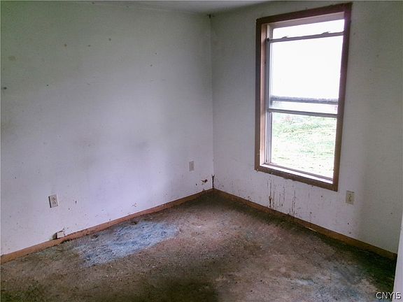 3rd image of 1058 Straits Corners Rd