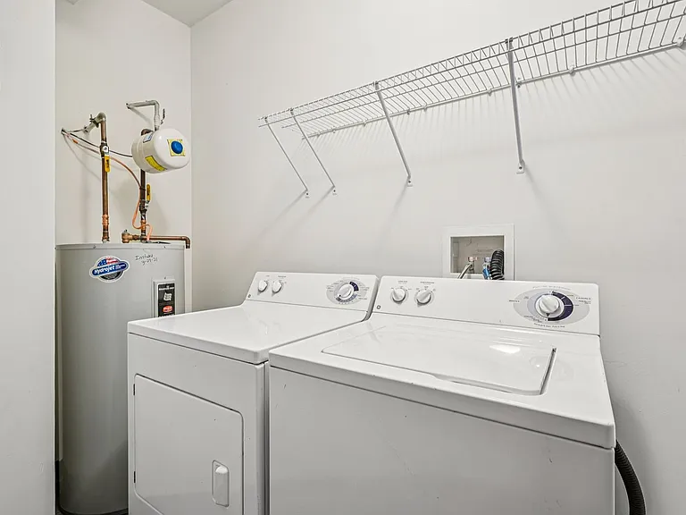 Spring Creek Apartments — Photo 136