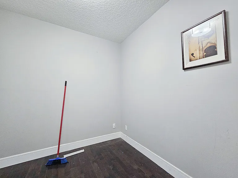546 Albany Way NW — Photo 19