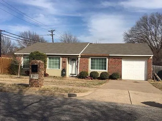 Building Photo - 7901 Trimble Dr