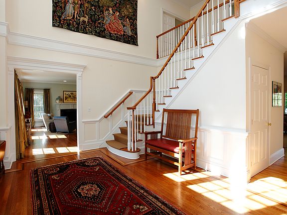 Soaring 2 story Foyer