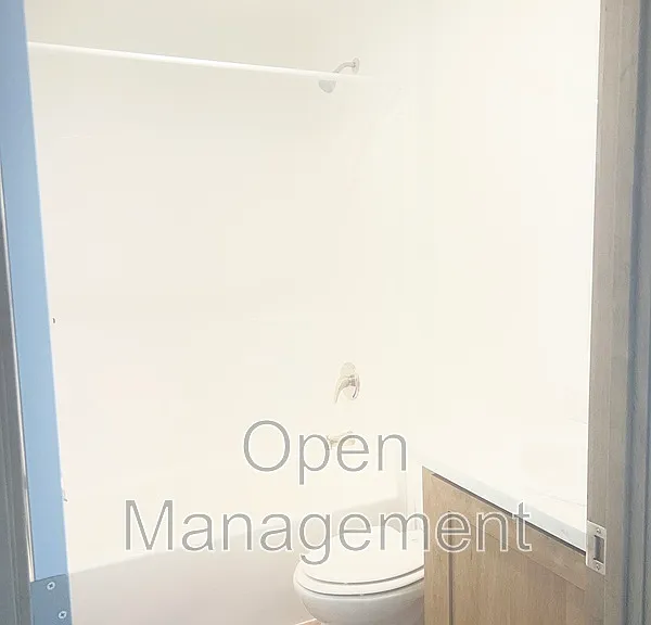 825 1st Ave E #83 — Photo 11