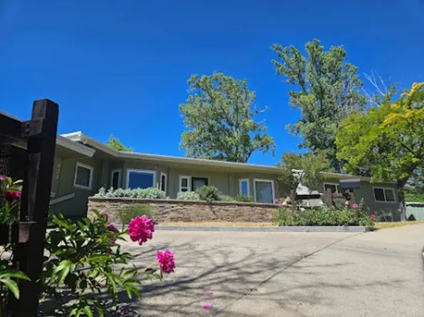 623 Hill St, Yreka, CA 96097