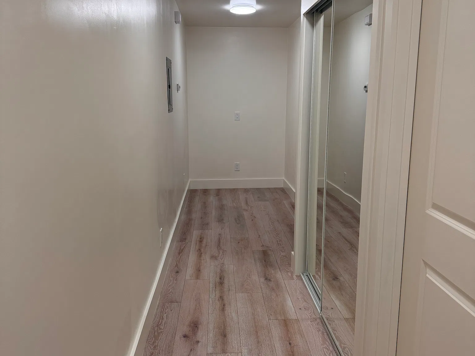 1 bed, 600 sqft, $2,350 — Photo 2