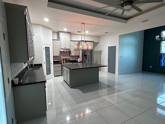 4th image of 16584 Barnes Ct