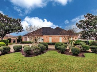 1806 Country Club Blvd, Sugar Land, TX 77478