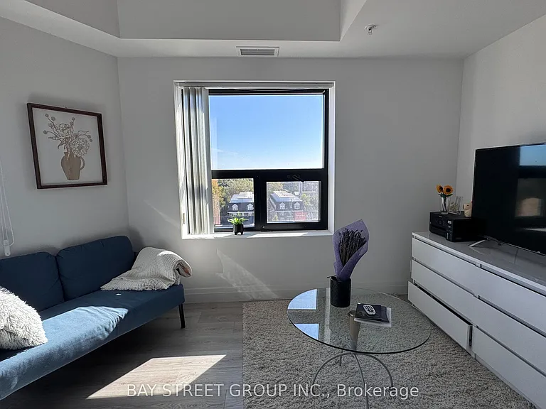 652 Princess St #813 — Photo 3