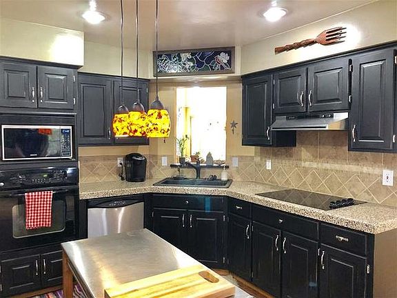 3rd image of 225 Echo Dr