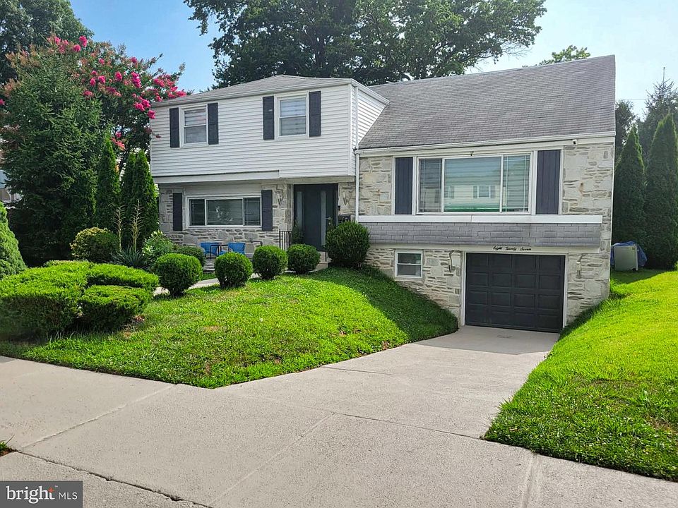1st image of 827 Larkspur St