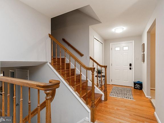 5th image of 5144 Bradfield Dr