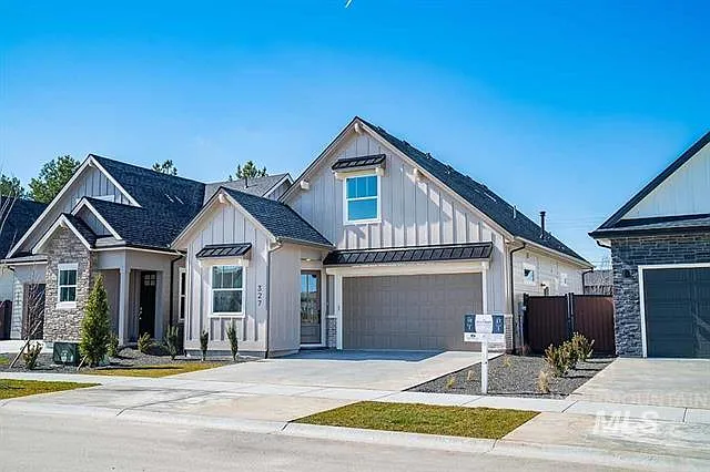 3 bed, 2.5 bath, 1652 sqft, $2,495 — Photo 1