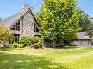 W4201 Black Point Rd, Lake Geneva, WI 53147