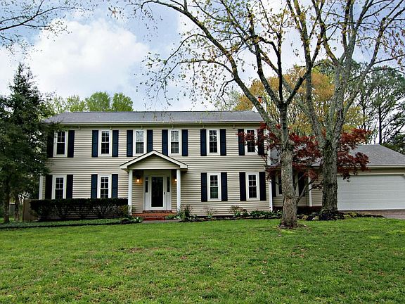 2nd image of 9024 Candlewood Dr
