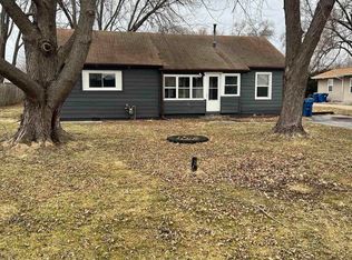 1112 14th St, Silvis, IL 61282