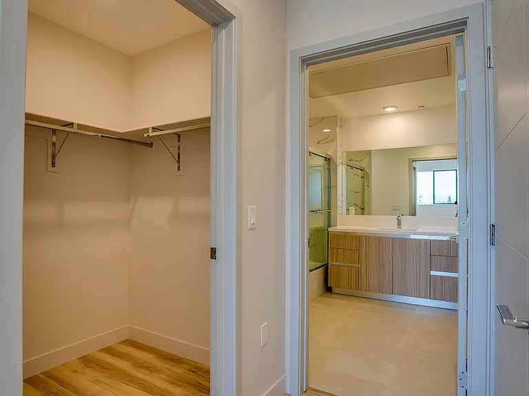 1540 S Hayworth Ave #203 — Photo 11