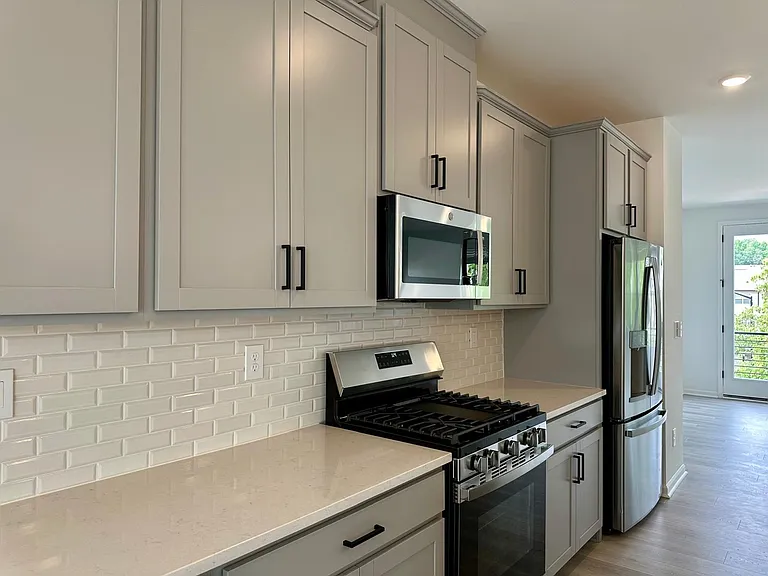 1556 Blanche St #1 — Photo 15