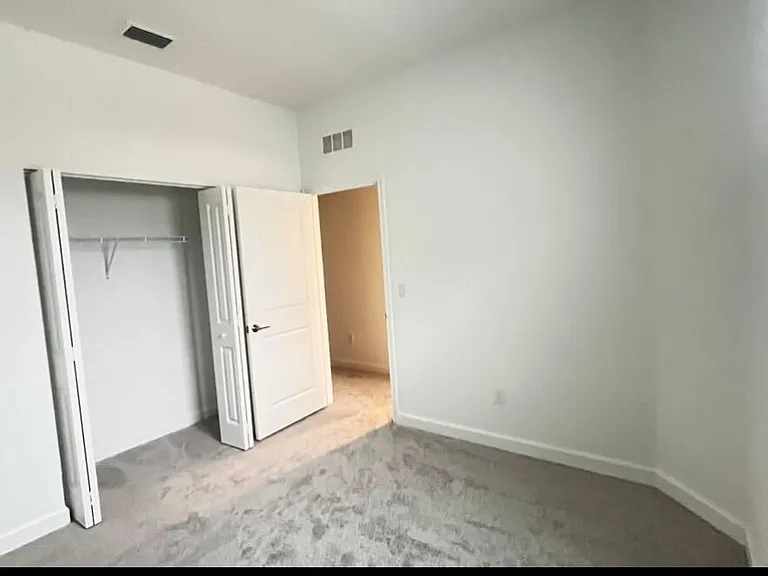 632 SE Lake Falls St #632 — Photo 9