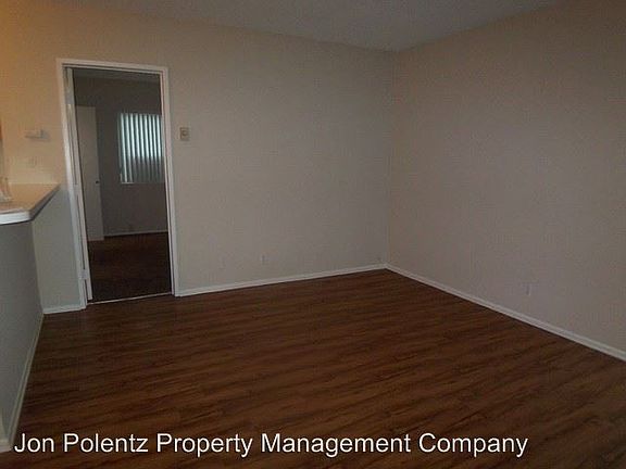 4th image of 530 E 14th St APT 4