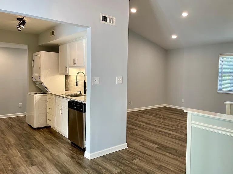 1455 Bobolink Pl — Photo 22