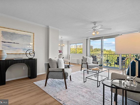 5th image of 2059 Huntington Ave APT 1414