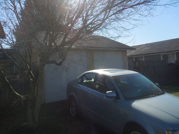 3rd image of 8628 13th Pl NE