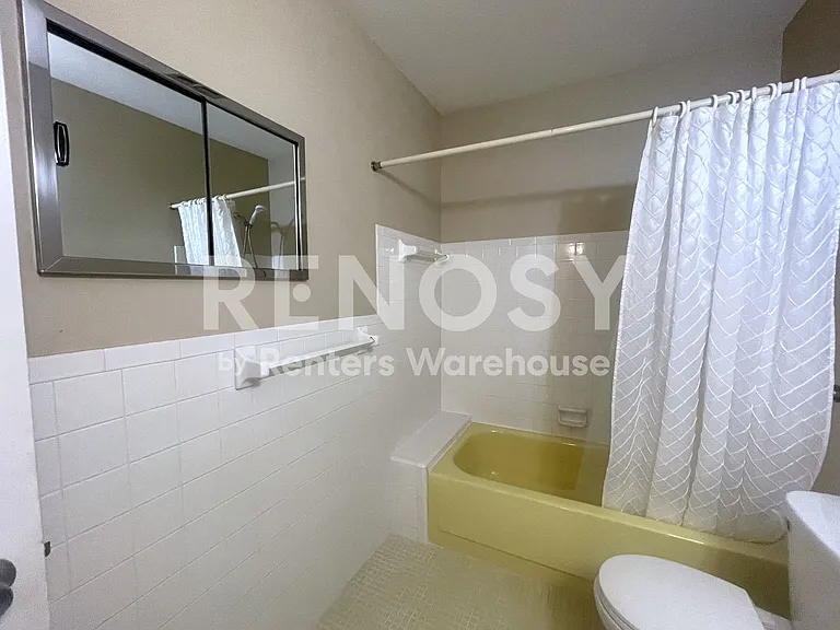 2402 Ecuadorian Way #28 — Photo 19