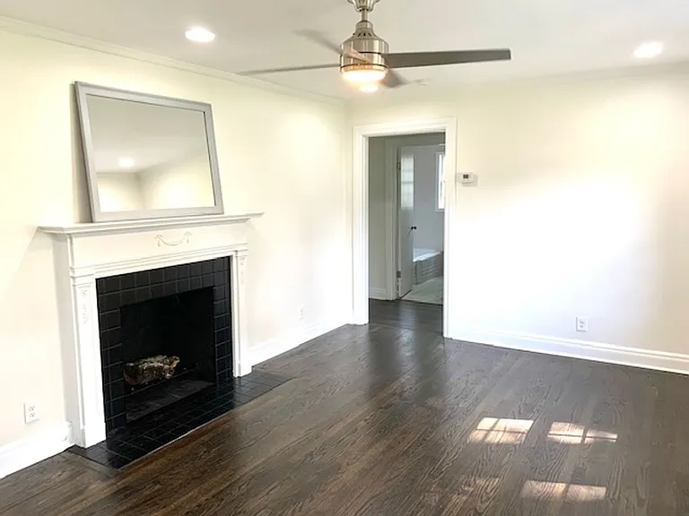 1206 Rolling Fields Dr — Photo 7