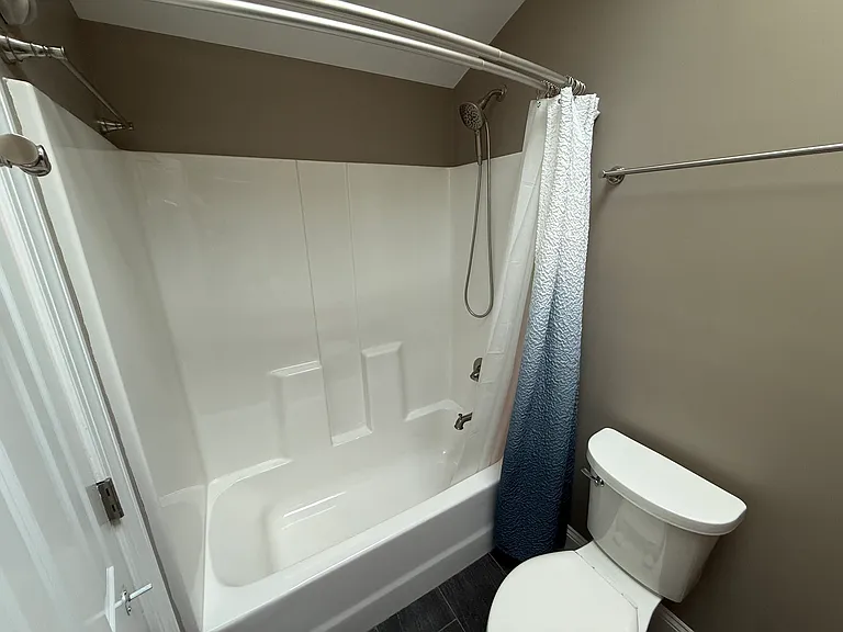 2501 Van Dyke Ave #A — Photo 10
