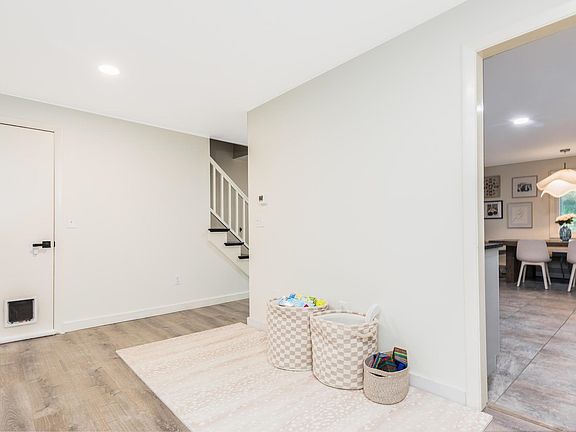 4th image of 28 Coe Drive