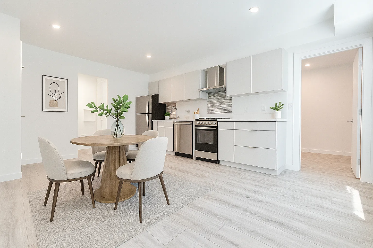 2 bed, 750 sqft, $2,095 — Photo 1