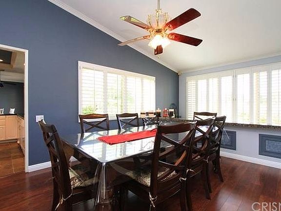 3rd image of 3220 Cambridge Ct N