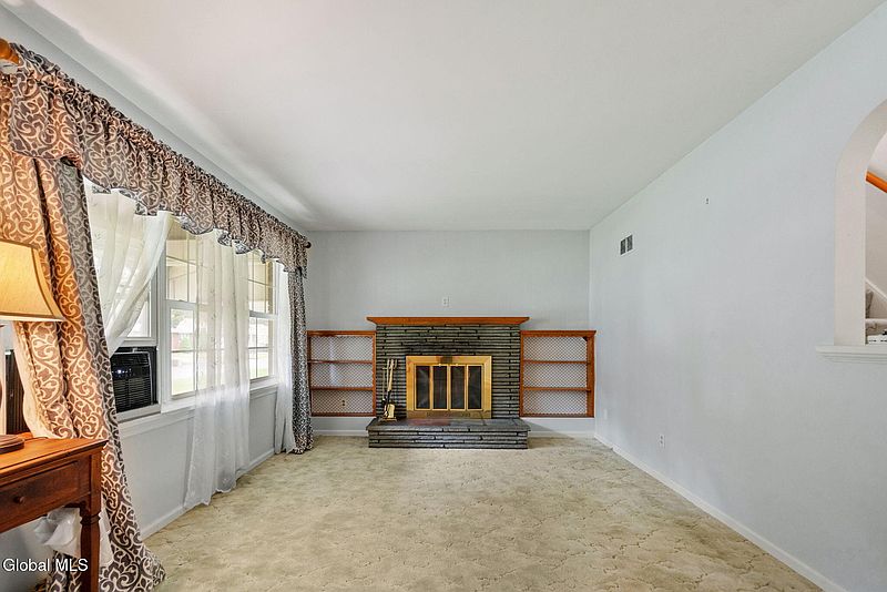 4th image of 1020 John Alden Lane