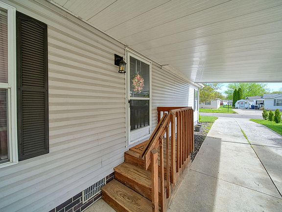 5th image of 953 Savannah River Dr