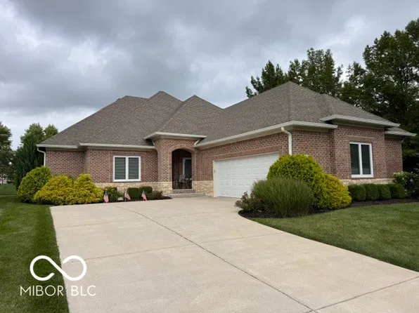 4602 Chestnut Ct E, Bargersville, IN 46106