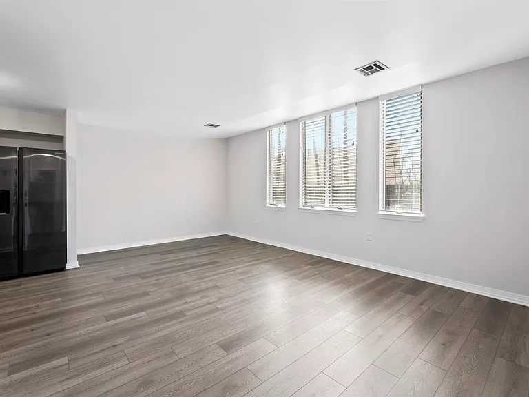 310 Passaic Ave #302 — Photo 5