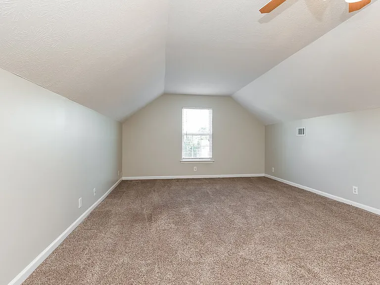 8864 Cressent Glen Ct — Photo 8