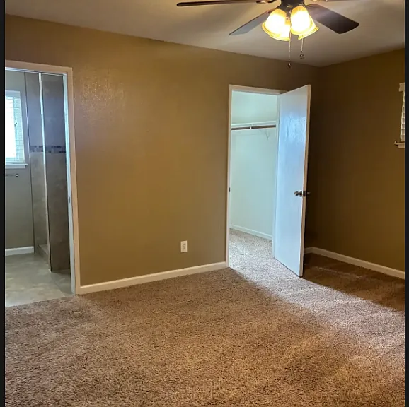 1012 Lakewood Ave — Photo 10