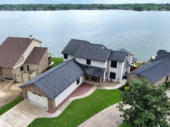 12618 Pelican Blvd, Willis, TX 77318