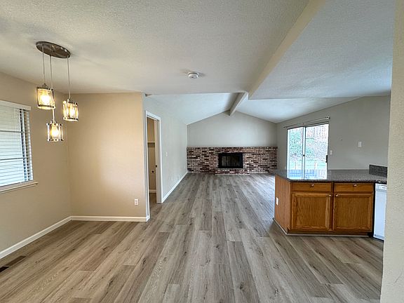 5th image of 2220 San Remo Way