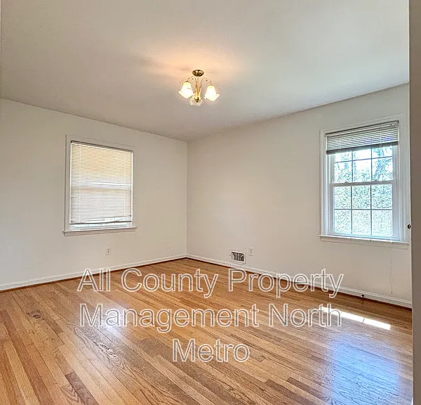 1273 Becket Dr NE — Photo 15