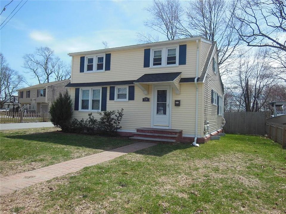 2nd image of 136 Riverside Ave