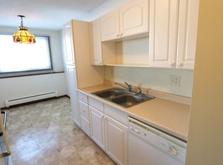 374 83rd Ave NE APT 11, Minneapolis, MN 55432