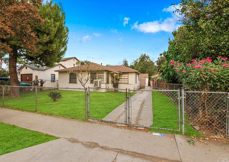 1st image of 4006 Esmeralda Ave