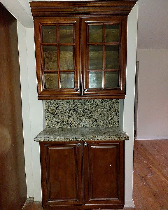 2nd image of 4 Suzan Ct