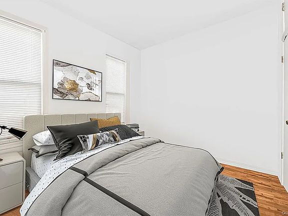 2nd image of 1873 Park Pl