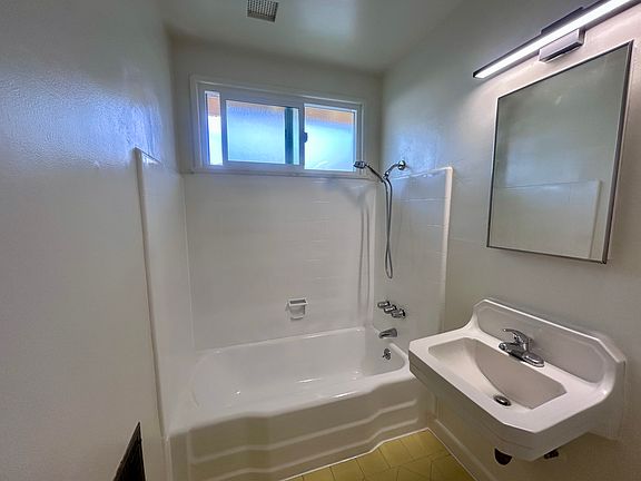 3rd image of 8111 Lincoln Blvd #8111