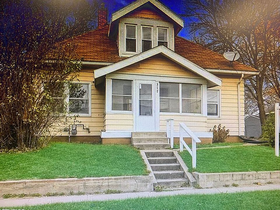 1st image of 317 9th St