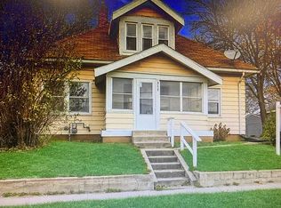 317 9th St, Boone, IA 50036